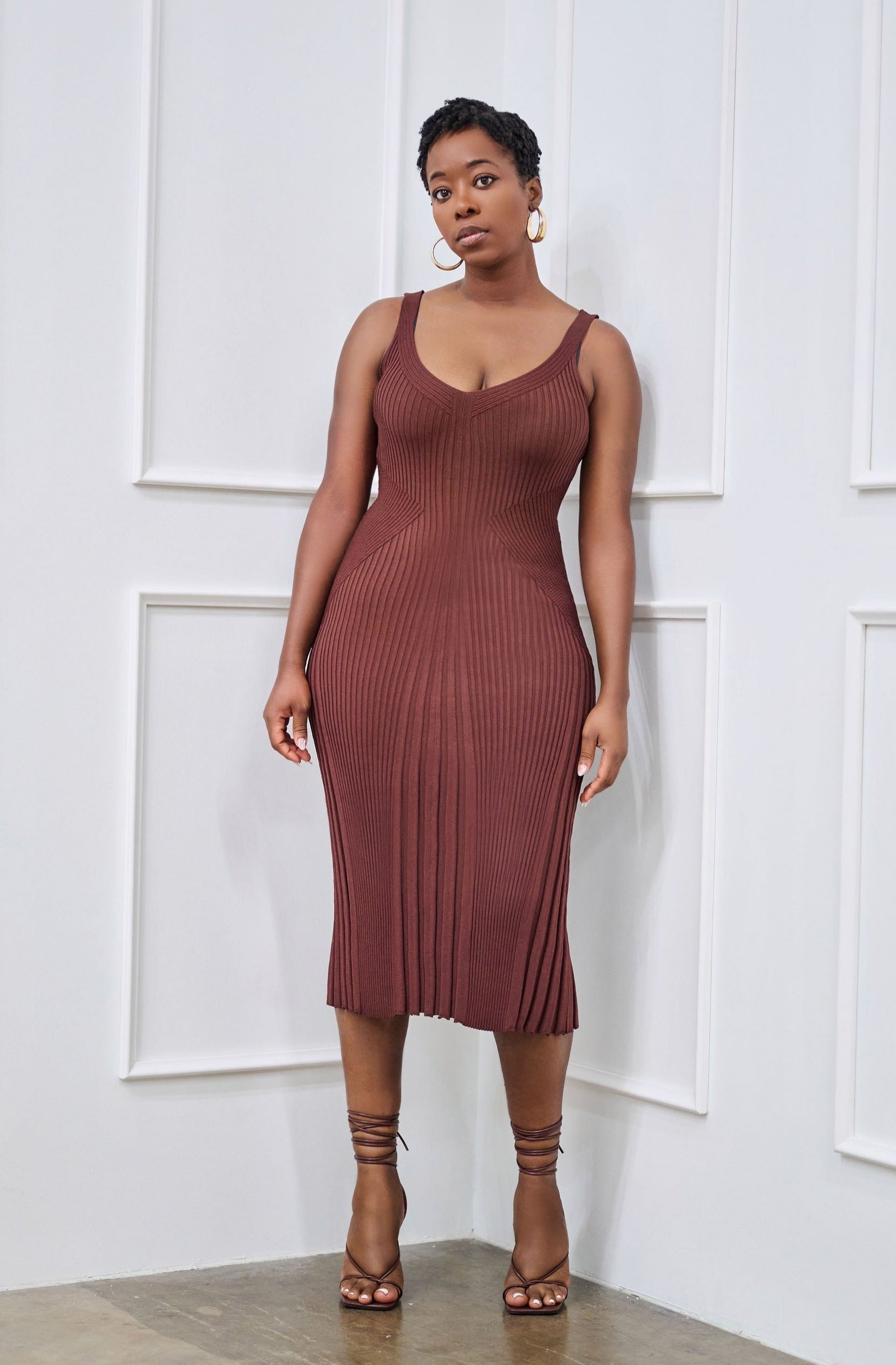 Dinma Sleeveless Ribbed Midi Dress - Chocolate – Be Maraki